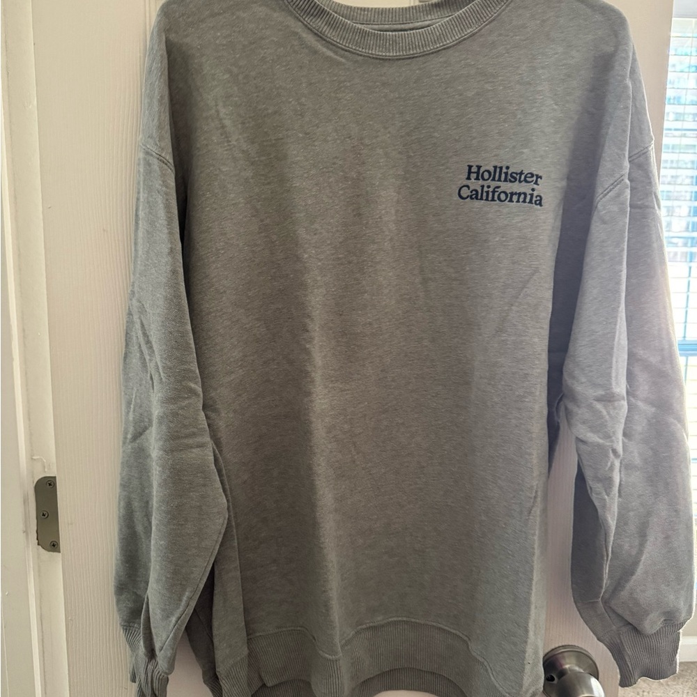Hollister Heather Gray Crewneck Sweatshirt